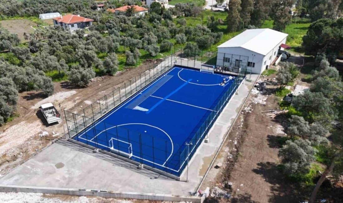 Muğla Büyükşehir Belediyesi, Yatağan ilçesi Bozüyük Mahallesi'nde çim hokeyi antrenman