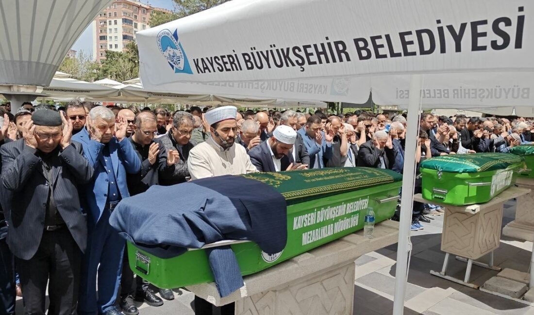 Kayserili İş Adamı Hacı Mustafa Yelkenoğlu’nun Vefatı Tüm Şehri Üzüntüye Boğdu Kayserili iş insanı Hacı Mustafa Yelkenoğlu, 92 yaşında vefat etti.