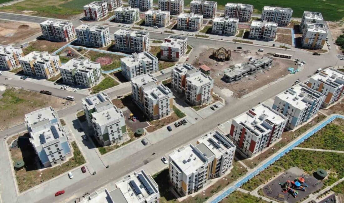 Gaziantep'in Araban ilçesinde, Kahramanmaraş depremleri sonrası TOKİ tarafından inşa edilen