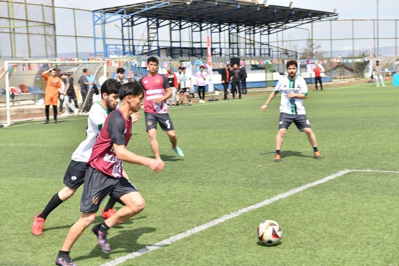 Malatya'da gerçekleşen 3. Uluslararası Yeşilyurt Futbol Turnuvası, Yeşilyurt Belediyesi, İnönü