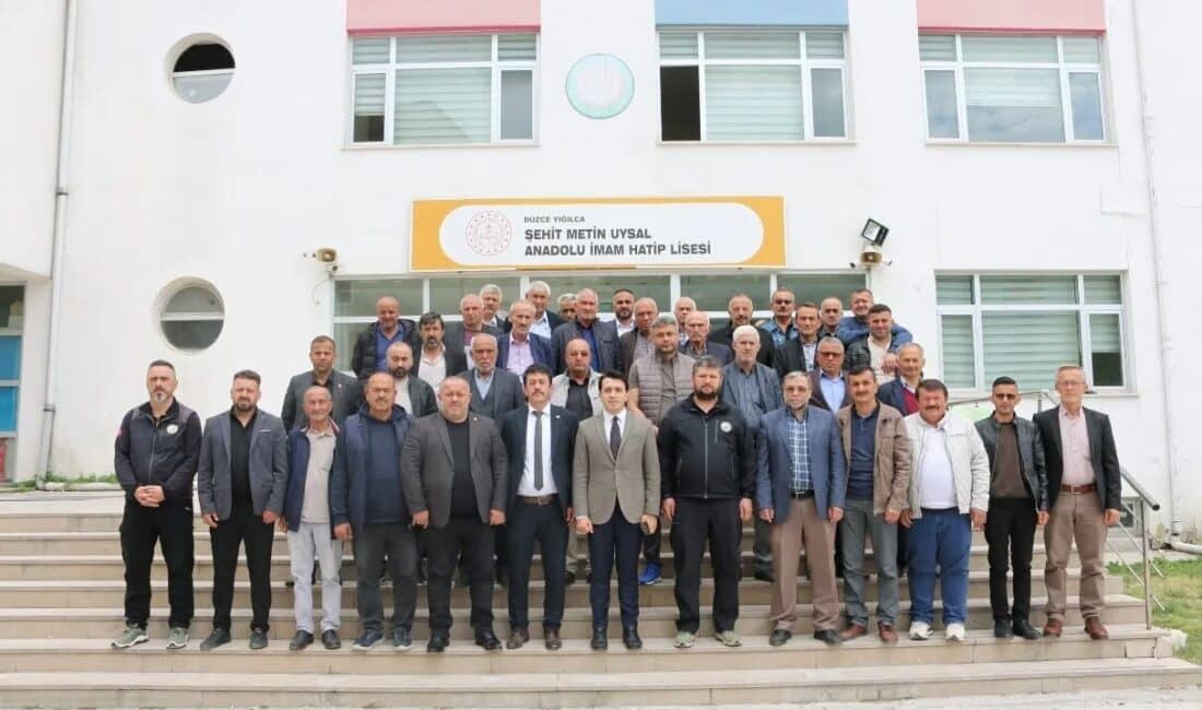 Düzce'nin Yığılca ilçesinde yapılan Köylere Hizmet Götürme Birliği toplantısında, Geriş