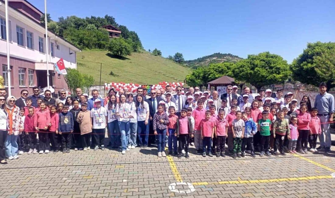 Zonguldak’ın Çaycuma ilçesindeki Yukarı Taşçılı Ortaokulu, TÜBİTAK 4006 Bilim Fuarı'na