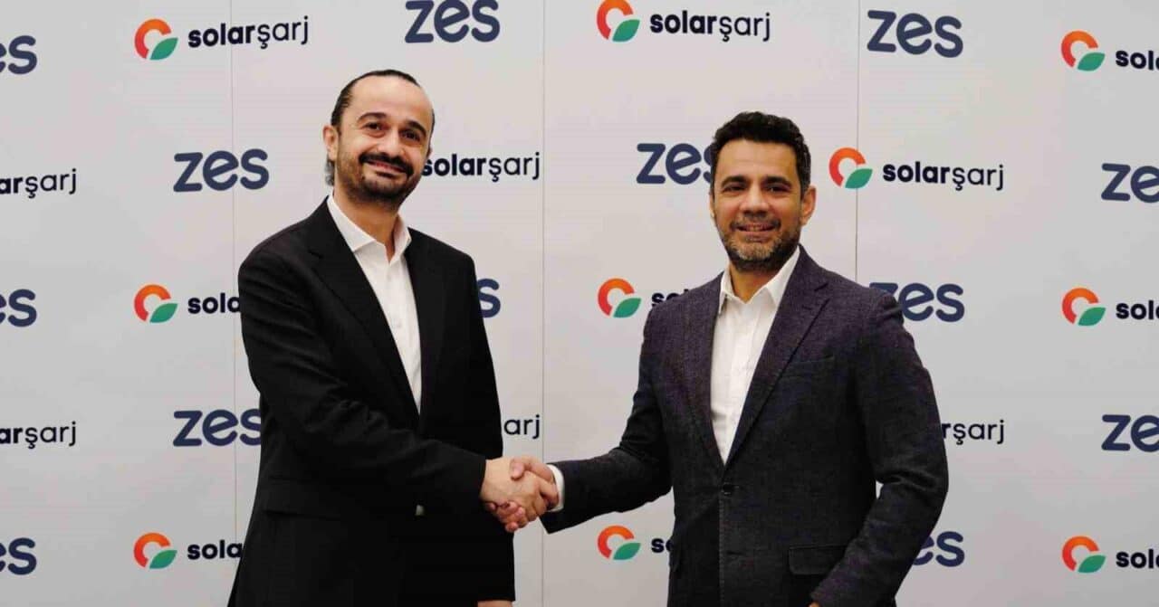 Zes ve Solarçatı'nın grup şirketi Solarşarj, elektrikli araç kullanıcıları için