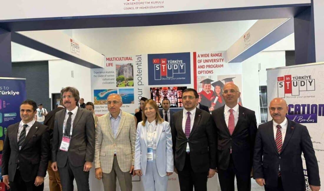 Düzce Üniversitesi Rektörü Prof. Dr. Nedim Sözbir, İstanbul'da başlayan Global