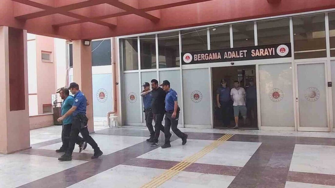 İzmir'in Bergama ilçesinde, üç aylık istihbarat sonrası düzenlenen operasyonda uyuşturucu