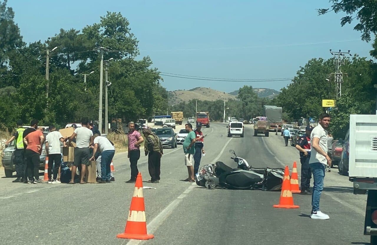 İzmir'in Tire ilçesinde iki motosikletin çarpışması sonucu Ş.C., Y.Ö. ve