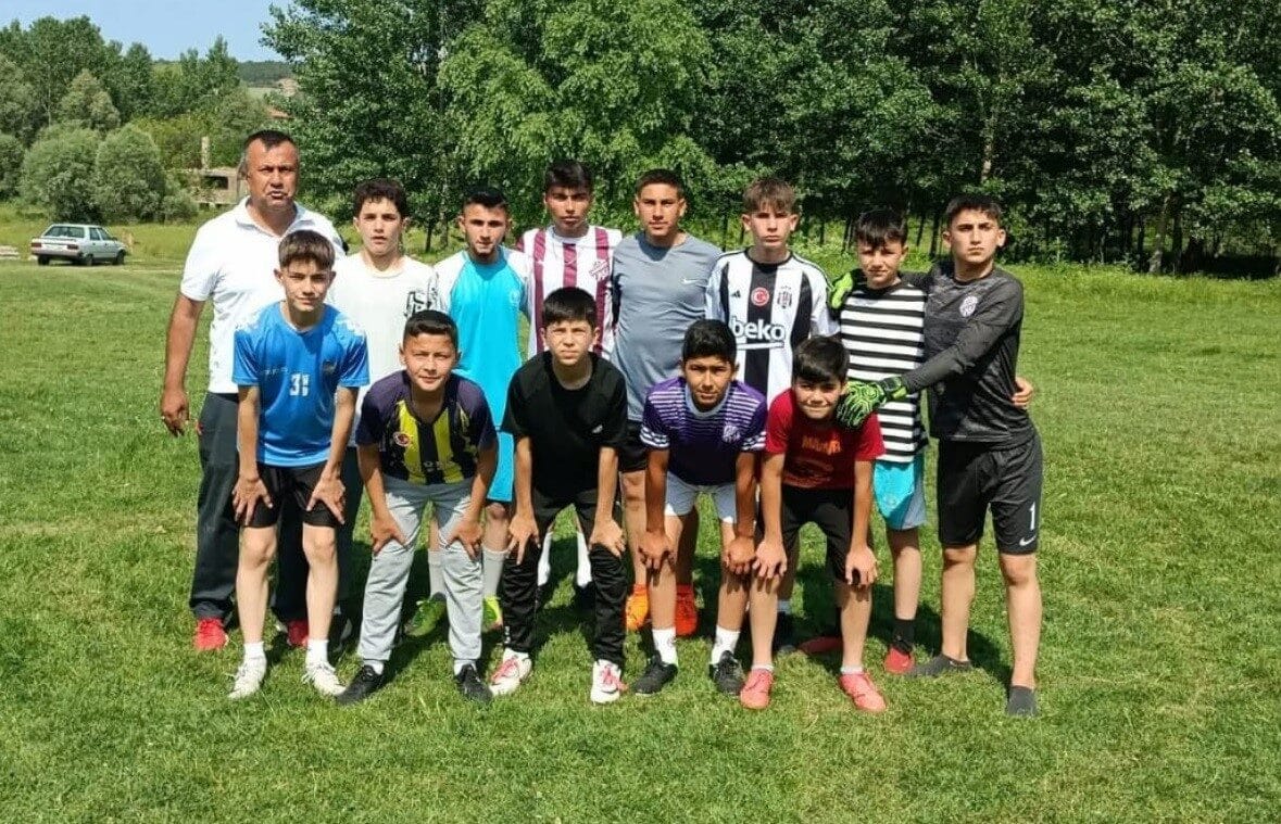 Kütahya'nın Tavşanlı ilçesine bağlı Başköy, merhum Mustafa Yılmayan anısına düzenlenen