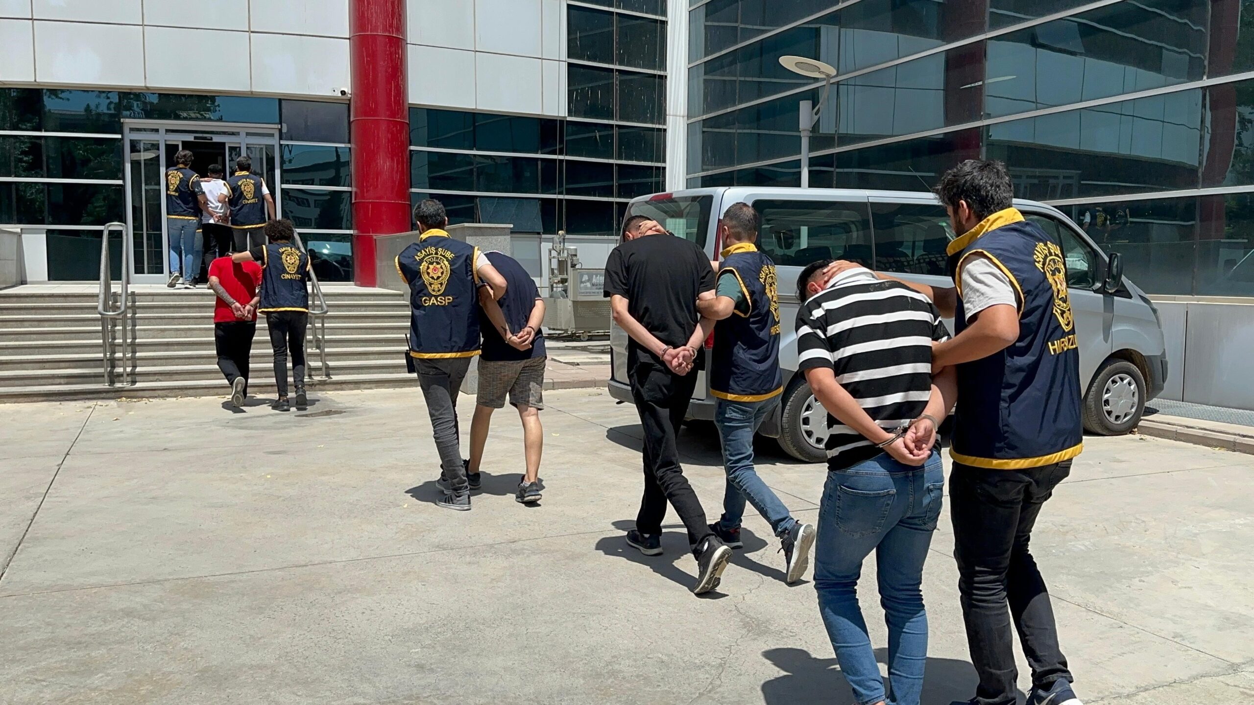 Adıyaman’da ünlü sanatçı Kahtalı Hamido’nun oğlu Sinan Çelik’in ölümüyle ilgili