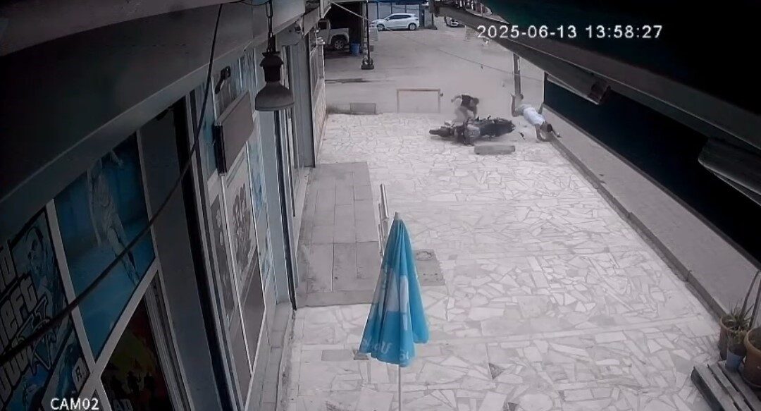 Adana'da iki ayrı trafikte kaza meydana geldi; Yüreğir'de bir motosiklet