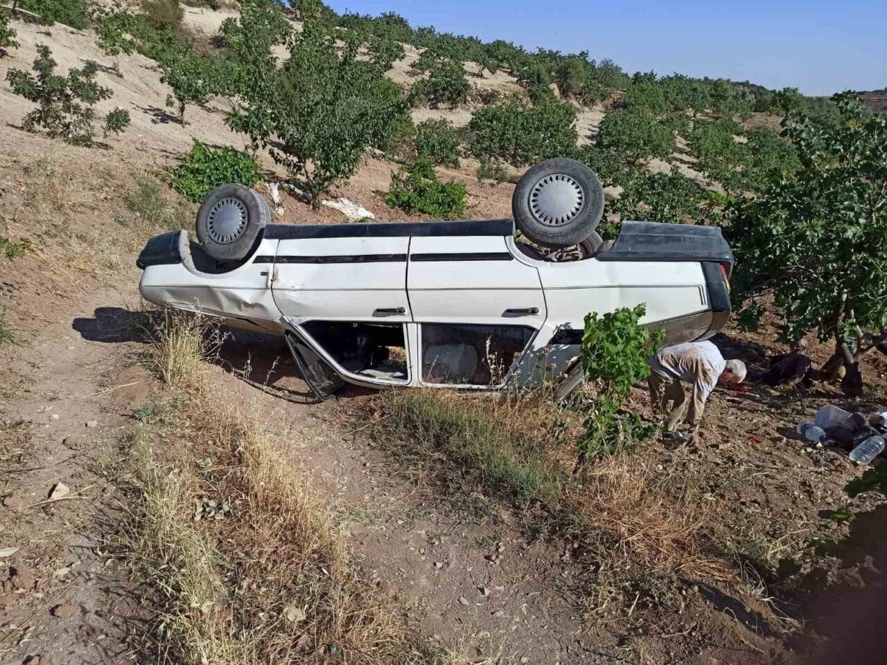 Adıyaman'ın Tut ilçesinde Nedim Korkmaz'ın kullandığı otomobil, direksiyon hâkimiyetinin kaybı