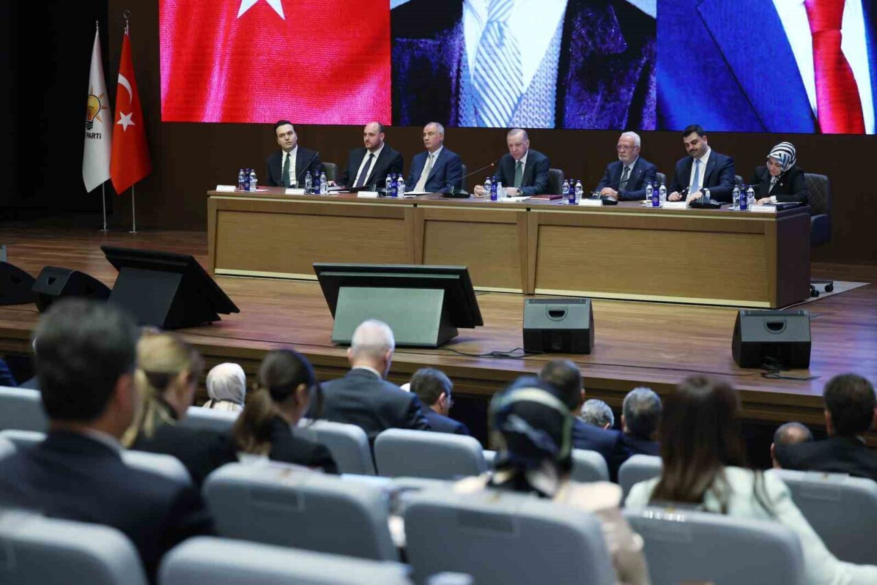 Cumhurbaşkanı Recep Tayyip Erdoğan liderliğinde AK Parti Merkez Karar ve