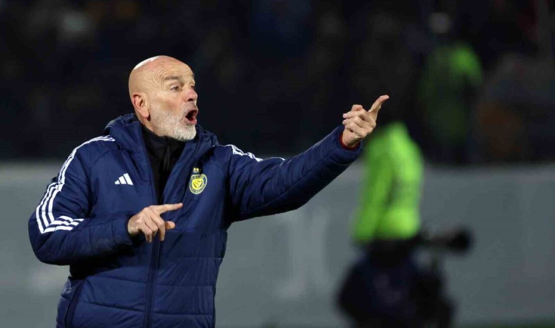 Al Nassr, İtalyan teknik direktör Stefano Pioli ile yollarını ayırdığını
