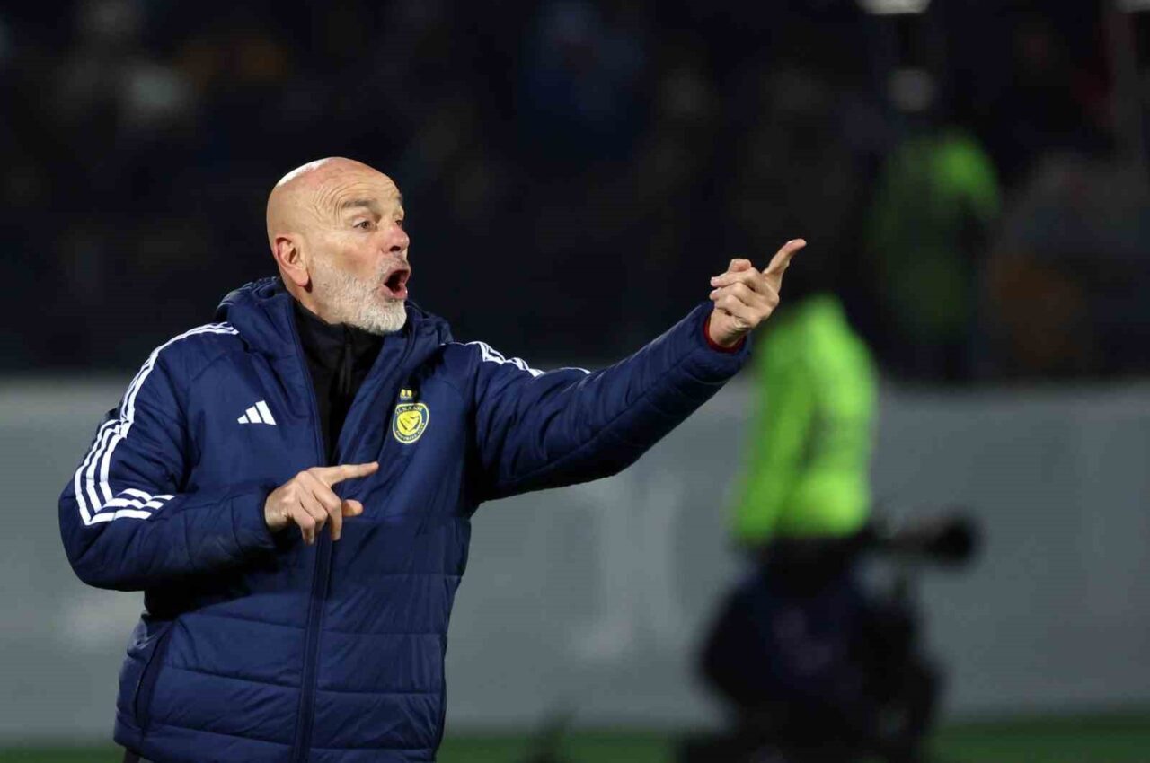 Al Nassr, İtalyan teknik direktör Stefano Pioli ile yollarını ayırdığını