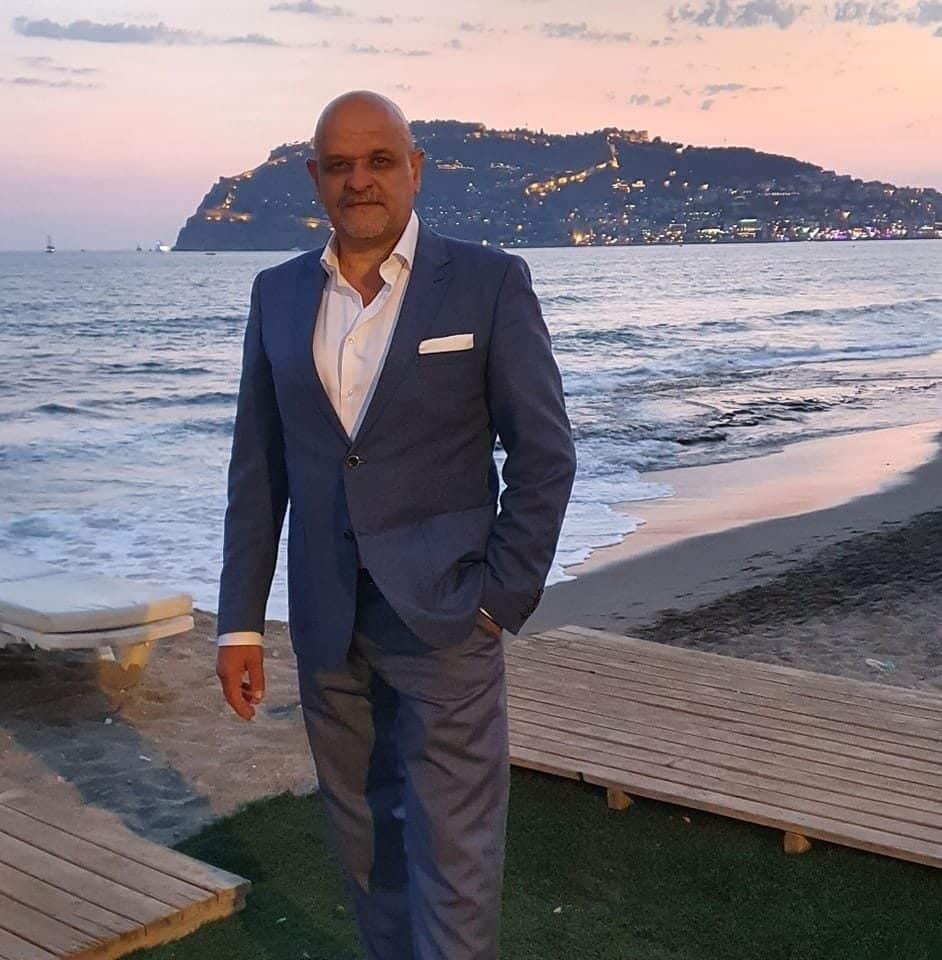 Antalya’nın Alanya ilçesinde İlyas Kıldırgıcı (56) kontrolünü kaybettiği otomobiliyle uçuruma