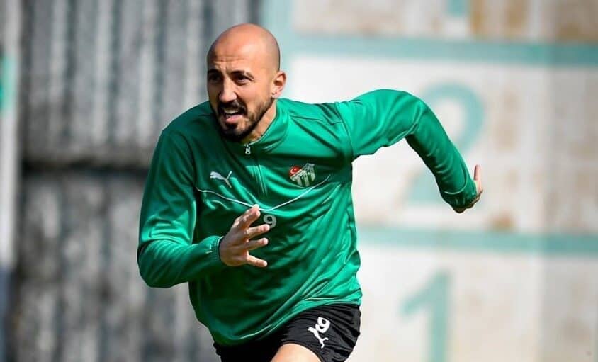 Aliağa FK, TFF 3. Lig'deki şampiyonluğuyla 2. Lig'e yükseldikten sonra
