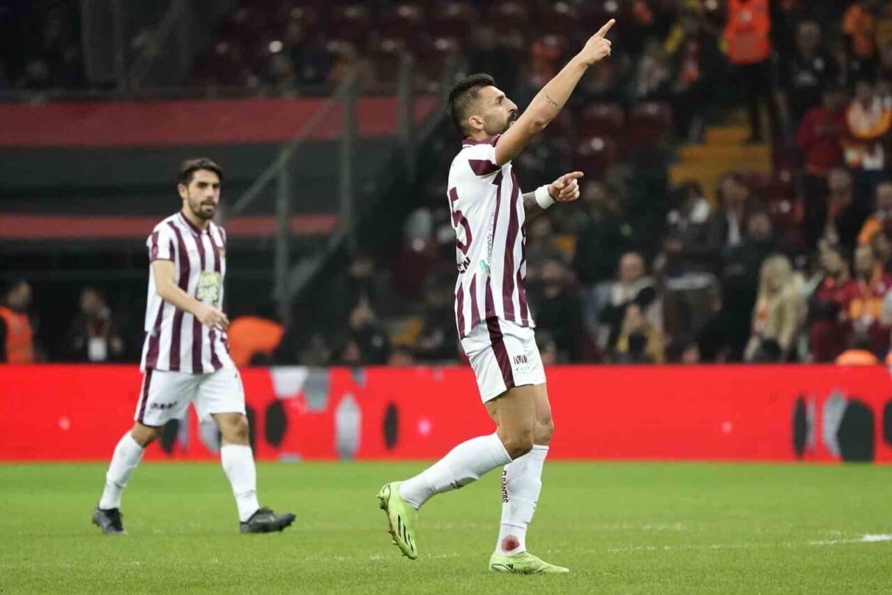 Aliağa FK, transfer döneminde Bandırmaspor'dan 29 yaşındaki savunma oyuncusu Sergen