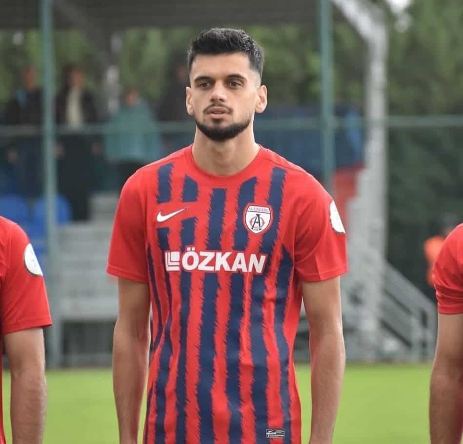 Altınordu'da Keni Var Uzun, gelecek sezon da İzmir temsilcisinin formasını