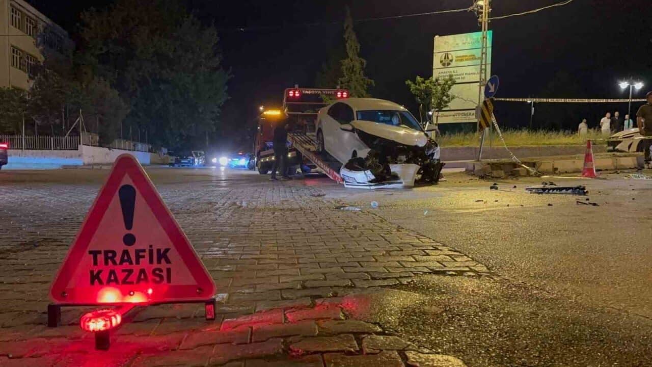Amasya'nın Taşova ilçesinde meydana gelen trafik kazasında Cengizhan Taşova hayatını