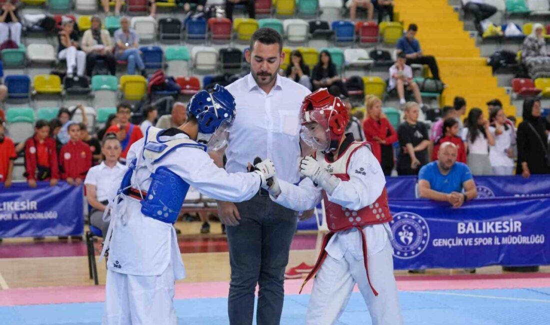 Balıkesir'de başlayan Anadolu Yıldızlar Ligi Taekwondo 1. Etap Müsabakaları'na yaklaşık