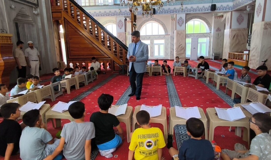 Mersin'in Anamur ilçesinde Diyanet İşleri Başkanlığı tarafından düzenlenen Yaz Kur’an