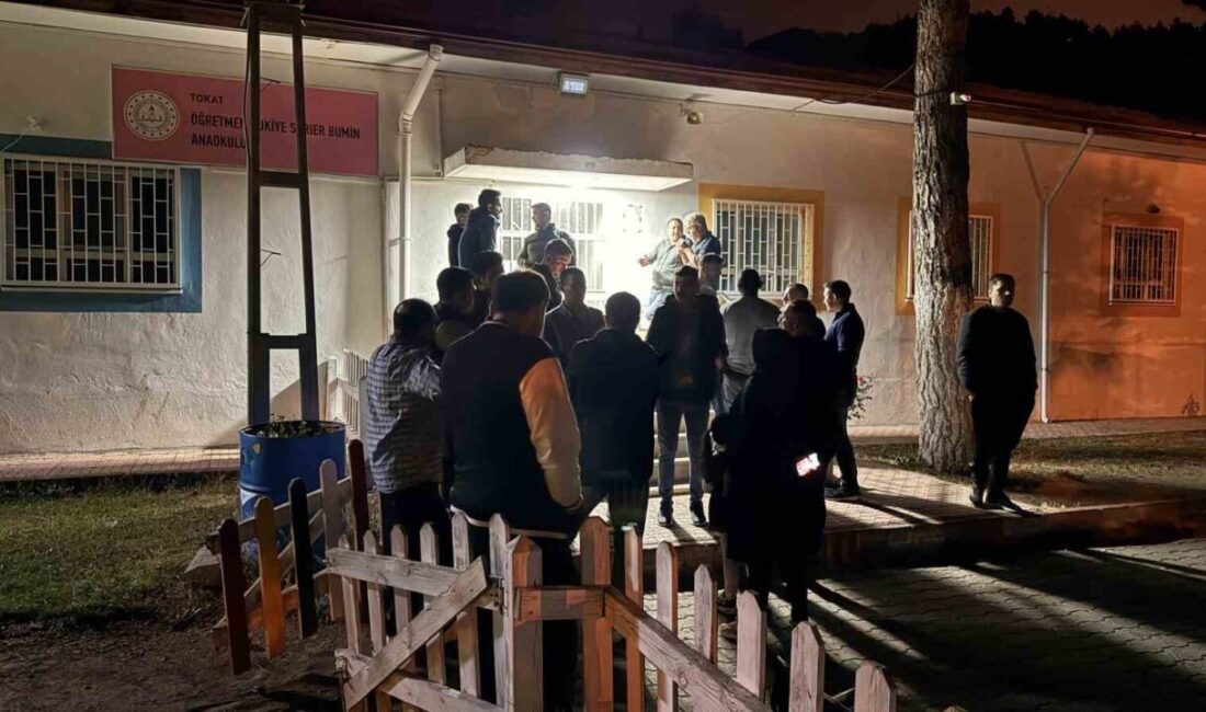 Tokat'taki Rukiye Sarıer Bumin Anaokulu'na çocuklarını kaydettirmek isteyen veliler, sabah