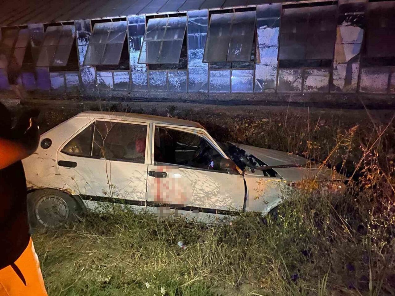 Antalya’nın Aksu ilçesinde gerçekleşen trafik kazasında 19 yaşındaki Oğuzhan Durukan