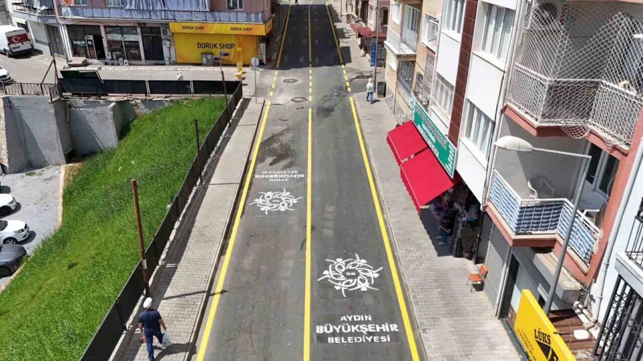 Aydın Büyükşehir Belediyesi, Efeler ilçesi Zafer Mahallesi Pınarbaşı Caddesi'ndeki sıcak