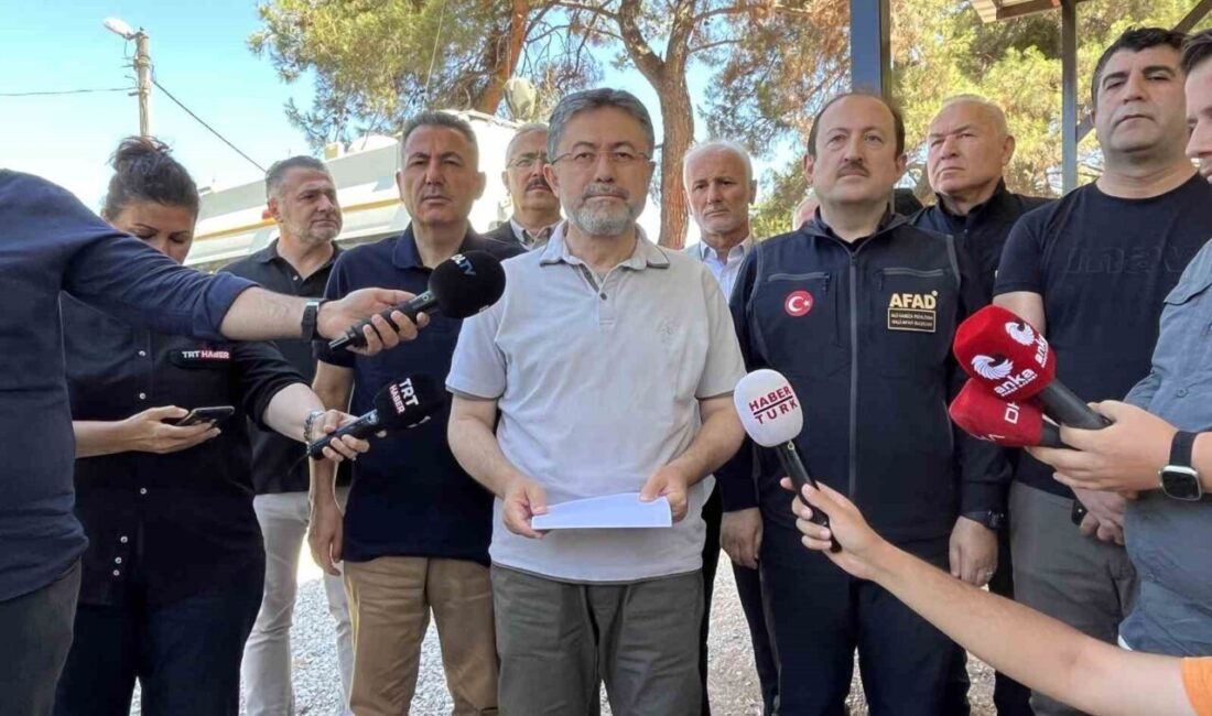 Tarım ve Orman Bakanı İbrahim Yumaklı, İzmir'deki orman yangınlarıyla ilgili
