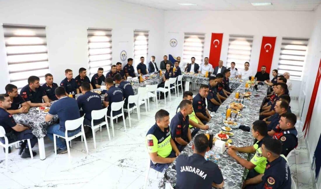 Çorum'un Alaca ilçesinde, Belediye Başkanı Şerif Arslan, Jandarma Teşkilatı'nın 186.