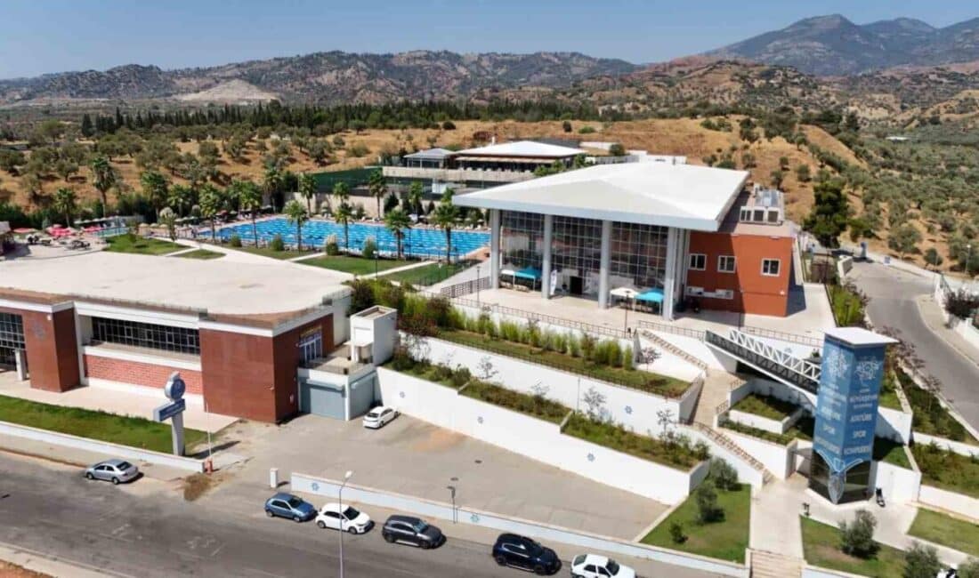 Aydın Büyükşehir Belediyesi, Atatürk Spor Kompleksi ile sporseverlere dört mevsim