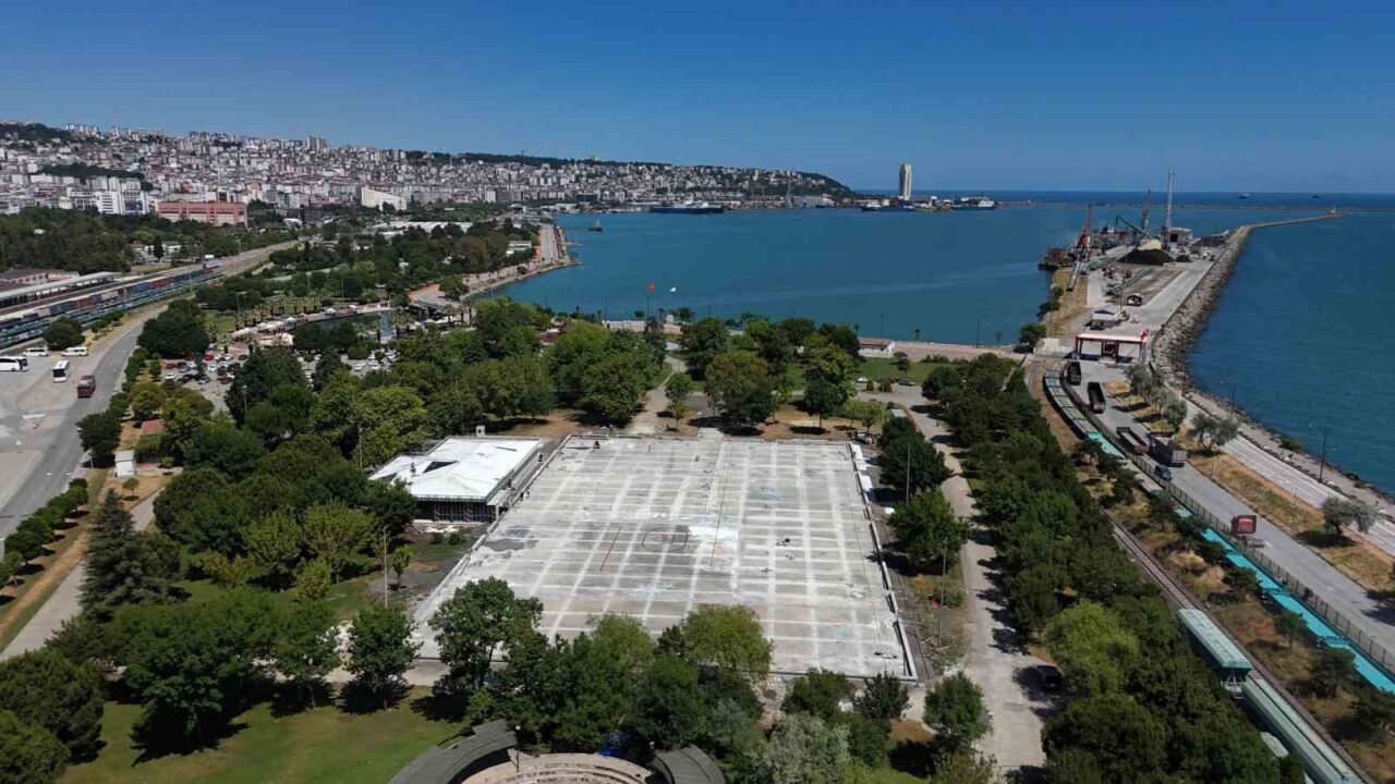 Samsun Büyükşehir Belediyesi, Canik ilçesinde bulunan Çocuk Dünyası projesinde çalışmalarını