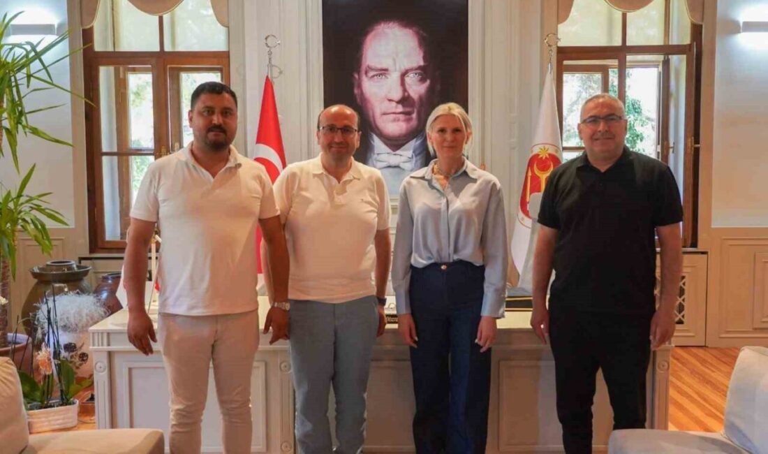 Bilecik Belediye Başkanı Melek Mızrak Subaşı, Burdur Çavdır Belediye Başkanı