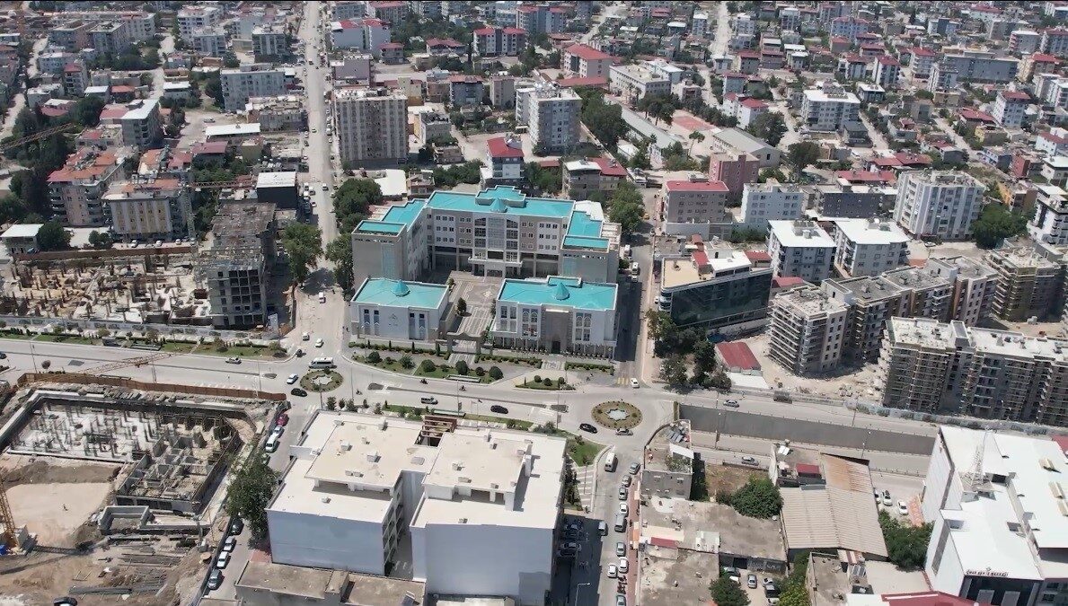 Osmaniye Belediye Başkanı İbrahim Çenet'in sosyal medyada büyükşehir olma sürecine