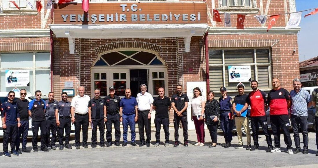 Bayburt AFAD heyeti, muhtemel İstanbul depremi hazırlıkları kapsamında Bursa'nın Yenişehir
