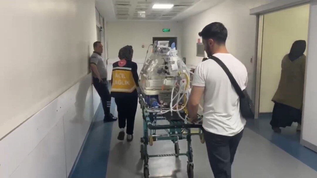 Bitlis Devlet Hastanesi'nde doğan 1 günlük bebek Çoban, hipoplastik sol
