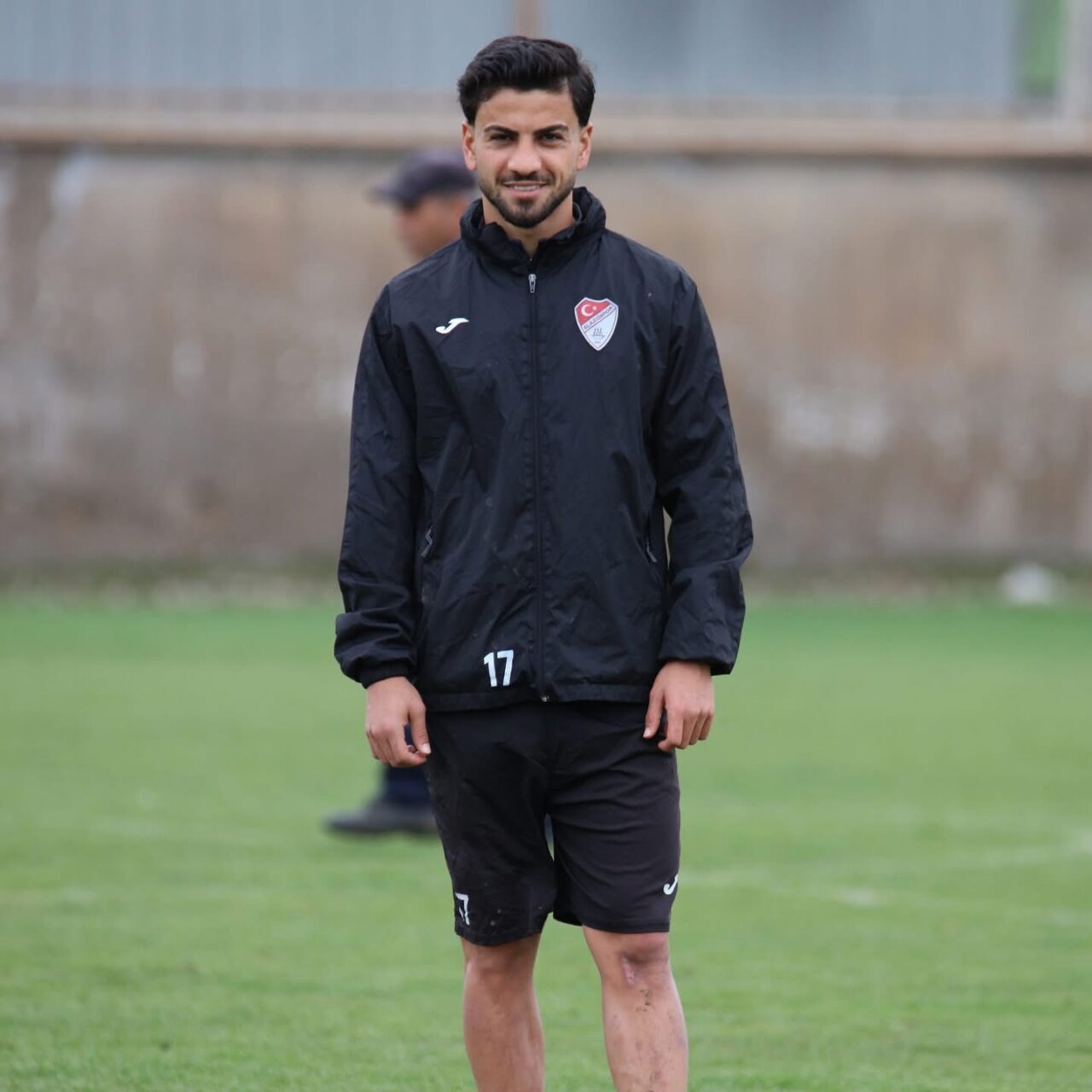Elazığspor'dan ayrılan genç futbolcu Berşan Yavuzay, kulübe veda etti. Sosyal
