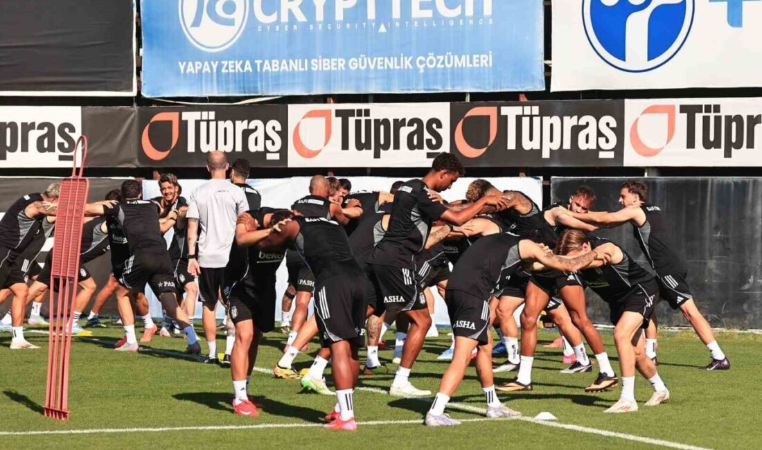 Beşiktaş, yeni sezon hazırlıklarını BJK Nevzat Demir Tesisleri'nde Teknik Direktör