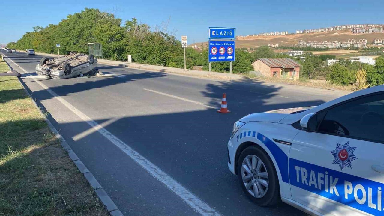 Elazığ'da K.B. yönetimindeki beton mikseri ile H.T. idaresindeki otomobil çarpıştı.