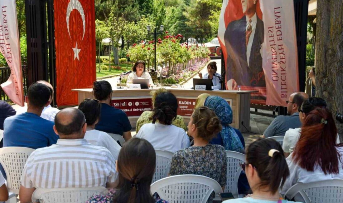 Bilecik Şeyh Edebali Üniversitesi, YÖK'ün düzenlediği 'Bilim Kafe' etkinliğine ev