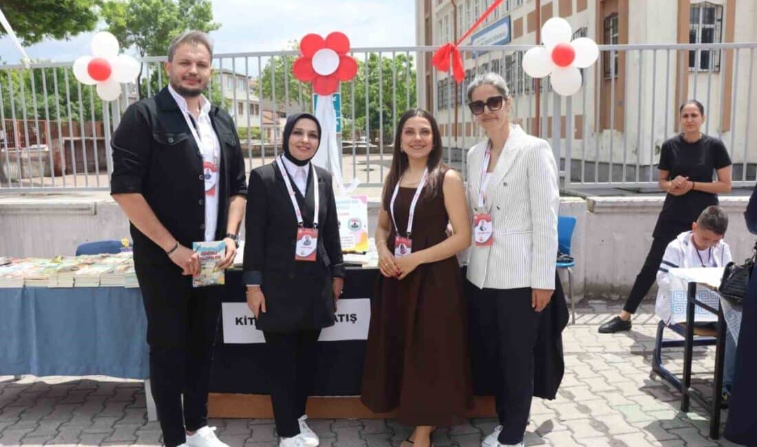 Kayseri'de, Şehit Jandarma Komando Er Hacı Aydıncı İlkokulu'nda öğrenim gören