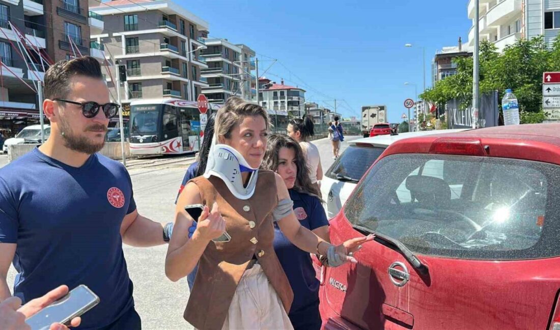 Samsun'un Atakum ilçesinde iki aracın çarpışması sonucu Zeynep B. (41)