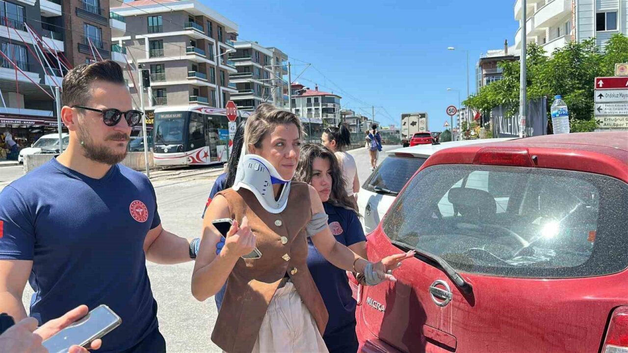Samsun'un Atakum ilçesinde iki aracın çarpışması sonucu Zeynep B. (41)