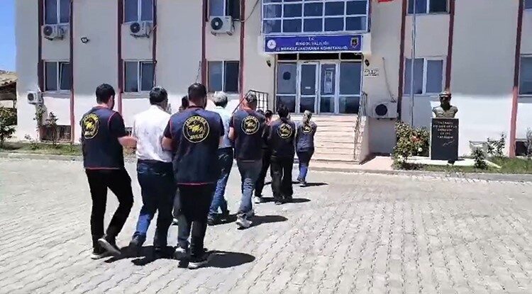 İçişleri Bakanı Ali Yerlikaya, 2005'te Bingöl'de çantada bulunan bebeğin faillerinin