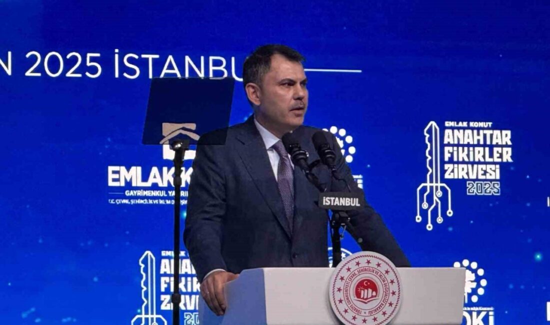 Çevre, Şehircilik ve İklim Değişikliği Bakanı Murat Kurum, İstanbul'da düzenlenen
