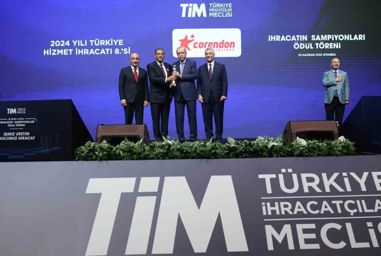 Corendon Airlines, TİM’in düzenlediği ödül töreninde "Türkiye’nin İlk 1000 İhracatçısı"