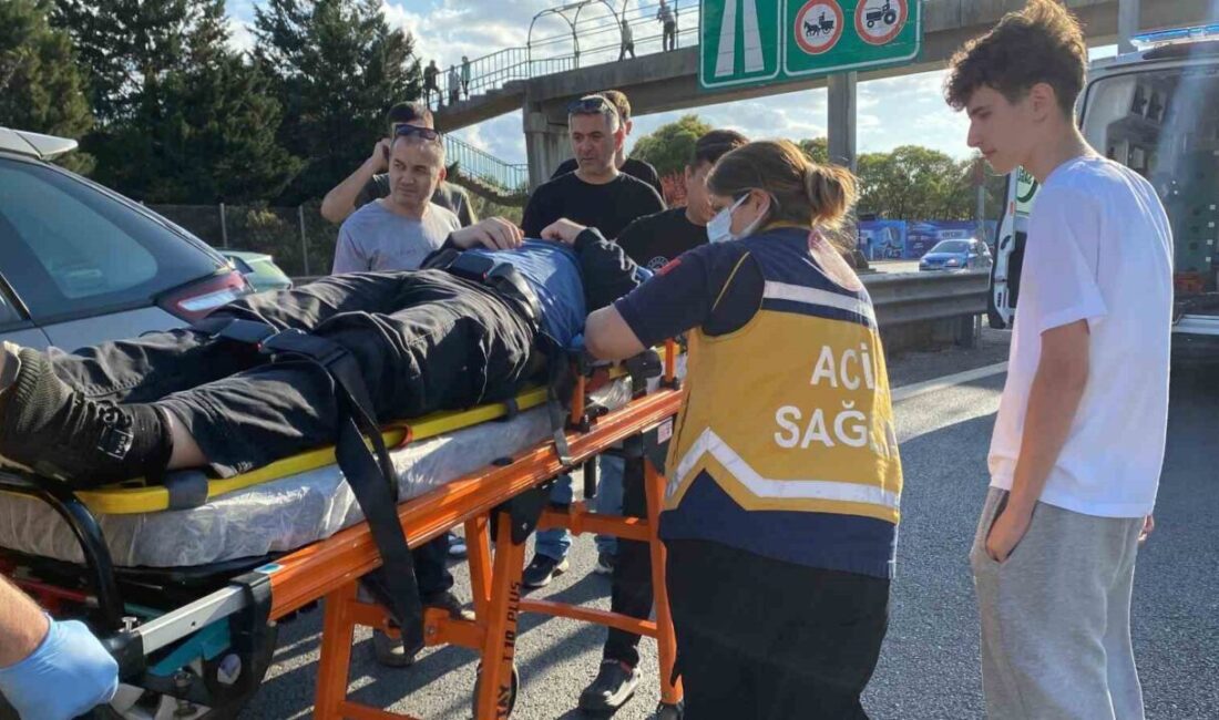 Kocaeli'de D-100 karayolunda H.K. yönetimindeki otomobil, kontrolden çıkarak bariyerlere çarptı.