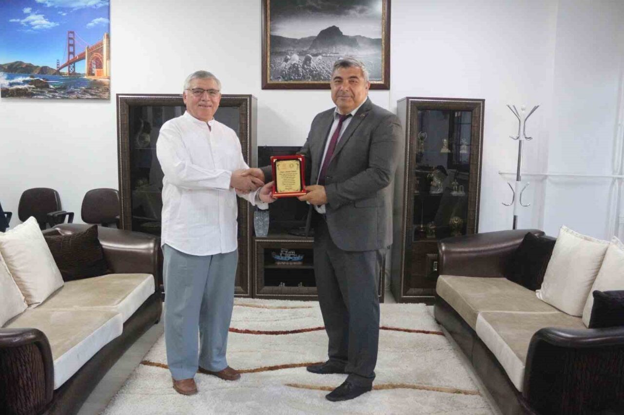 Afyonkarahisar'da, İl Milli Eğitim Müdürü Miraç Sünnetci başkanlığında, Değerler Hareketi