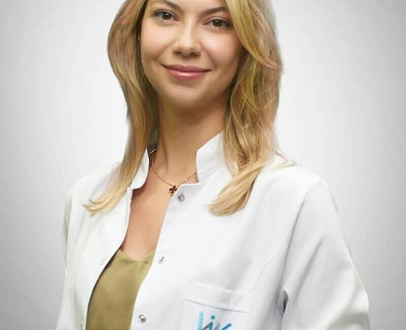 Liv Hospital Samsun Dermatoloji Uzmanı Dr. Gül Şekerlisoy Tatar, yaz