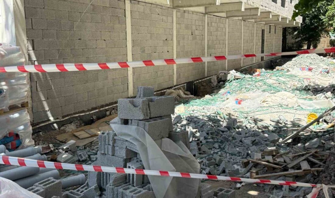 Diyarbakır'ın Yenişehir ilçesinde 5 katlı bir inşaattan düşen işçiler Harun