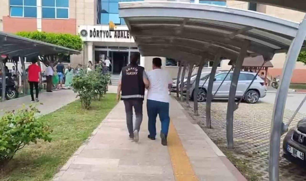 Hatay Dörtyol ilçesinde, işledikleri suçlar nedeniyle aranan Y.K. ve M.K.